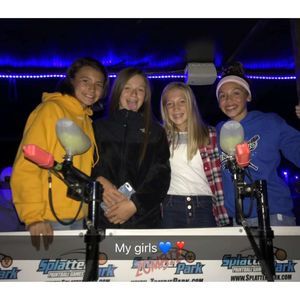 Meet your Posher, Avery